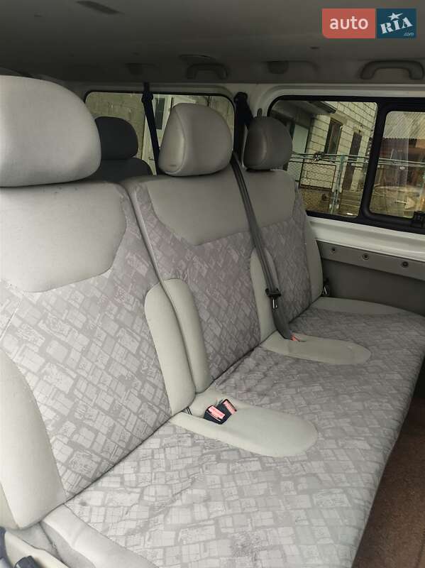 Минивэн Opel Vivaro 2006 в Ивано-Франковске