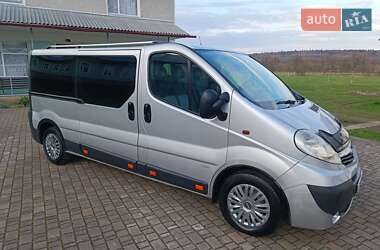 Минивэн Opel Vivaro 2009 в 