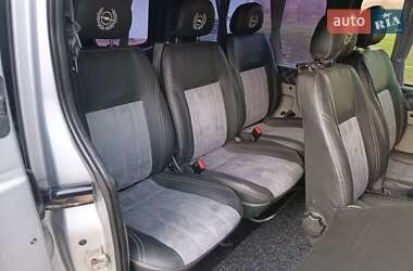 Минивэн Opel Vivaro 2009 в 