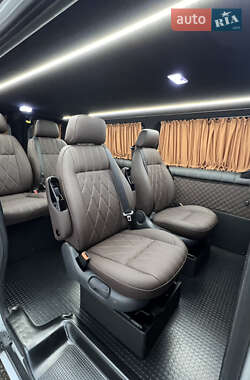 Минивэн Opel Vivaro 2019 в 