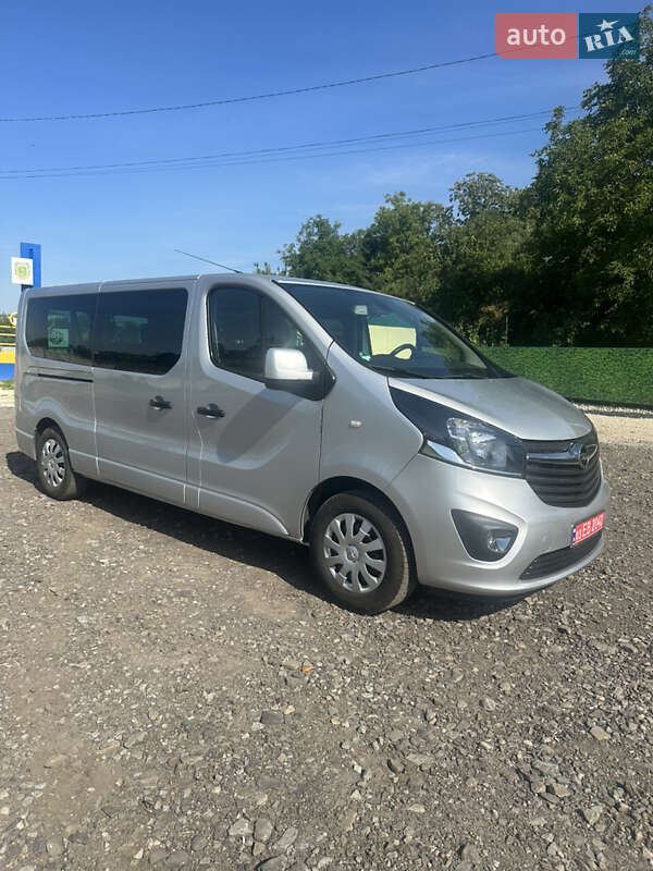 Opel Vivaro 2016