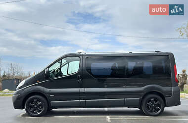 Минивэн Opel Vivaro 2013 в 