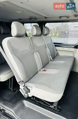 Минивэн Opel Vivaro 2013 в 