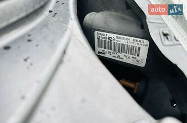 Минивэн Opel Vivaro 2013 в 