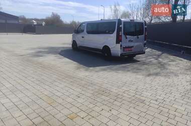 Минивэн Opel Vivaro 2015 в 