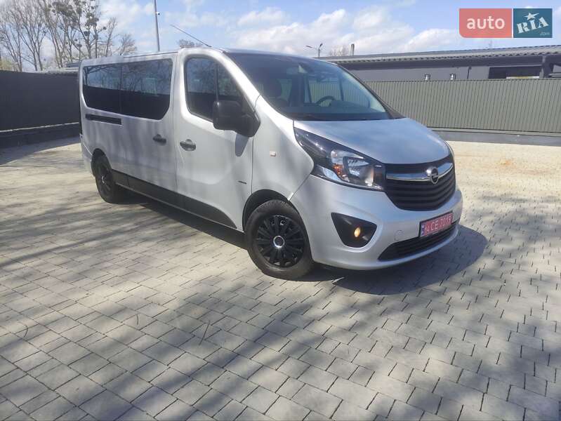 Минивэн Opel Vivaro 2015 в Львове