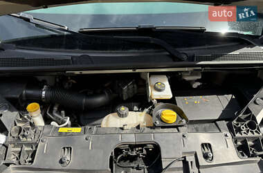 Минивэн Opel Vivaro 2019 в 