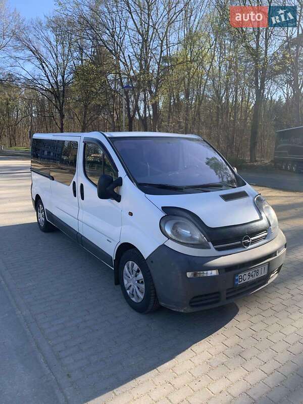 Минивэн Opel Vivaro 2006 в 