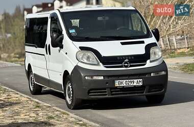 Минивэн Opel Vivaro 2003 в Ровно