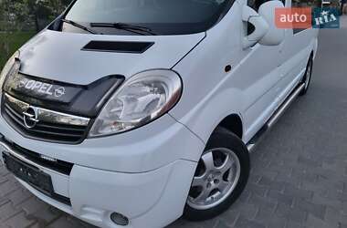 Минивэн Opel Vivaro 2007 в 