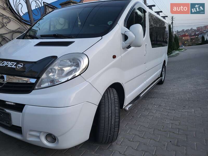 Минивэн Opel Vivaro 2007 в Хмельницком
