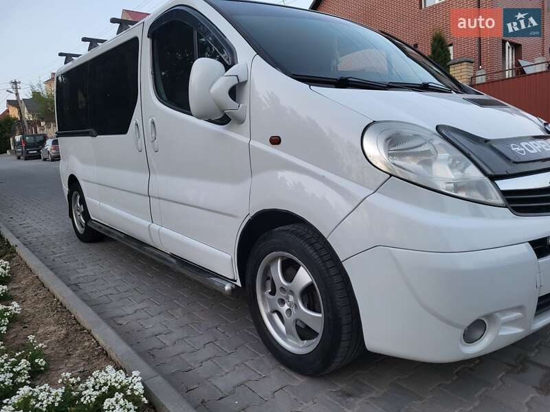 Минивэн Opel Vivaro 2007 в Хмельницком