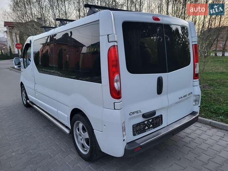 Минивэн Opel Vivaro 2007 в Хмельницком