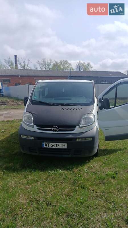 Минивэн Opel Vivaro 2001 в 