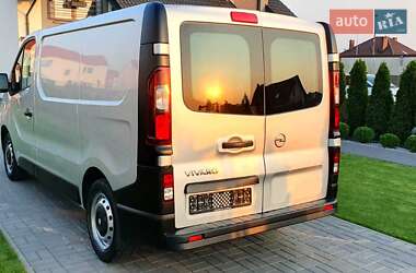 Вантажний фургон Opel Vivaro 2016 в 