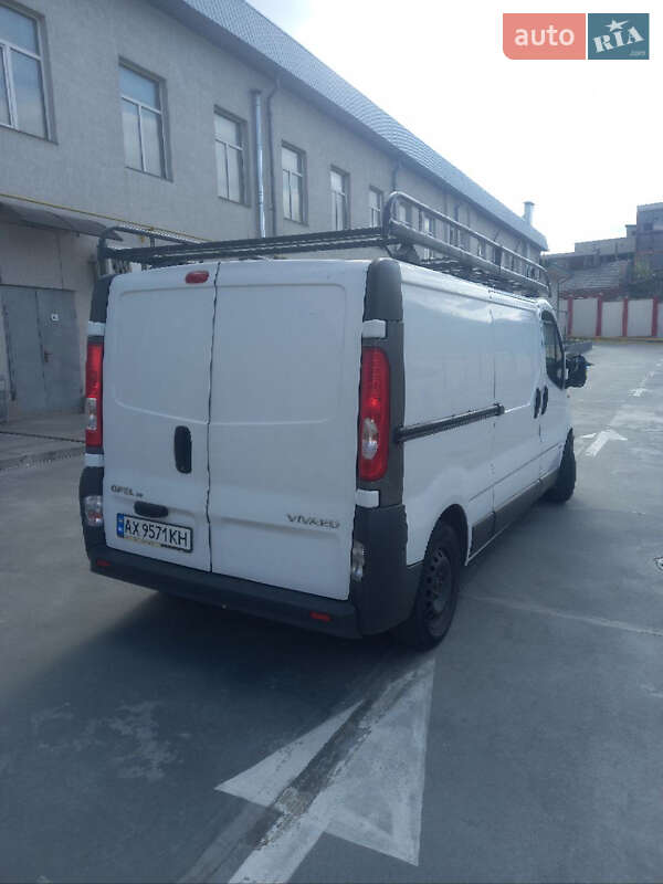 Вантажний фургон Opel Vivaro 2007 в Дніпрі