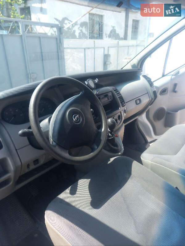 Вантажний фургон Opel Vivaro 2007 в Дніпрі