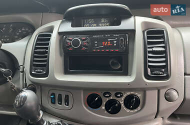Минивэн Opel Vivaro 2005 в 