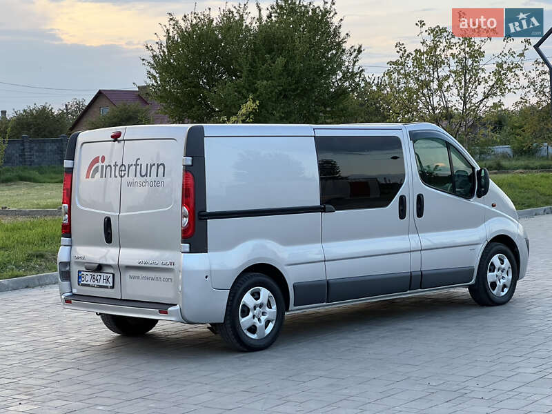 Минивэн Opel Vivaro 2012 в Здолбунове