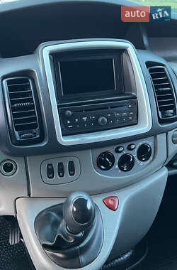 Мінівен Opel Vivaro 2012 в 