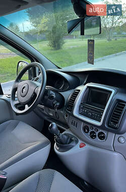 Мінівен Opel Vivaro 2012 в 