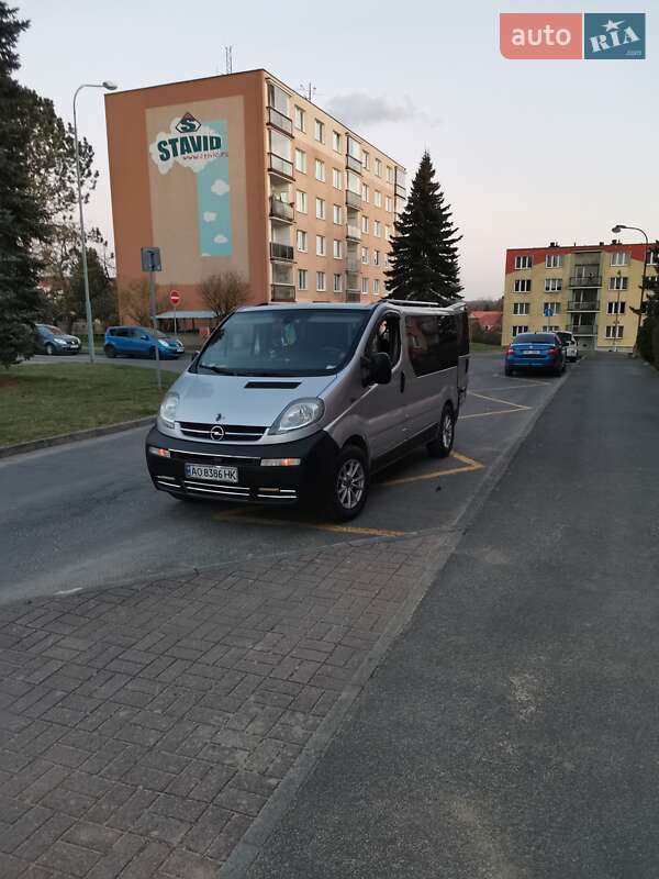 Opel Vivaro 2001