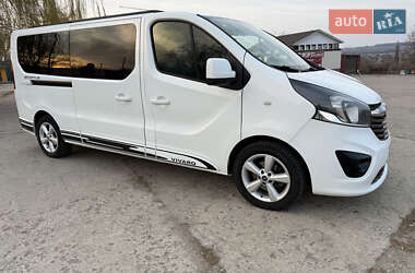 Мінівен Opel Vivaro 2017 в Ладижині