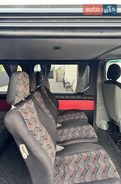 Минивэн Opel Vivaro 2005 в 