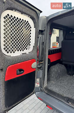 Минивэн Opel Vivaro 2005 в 