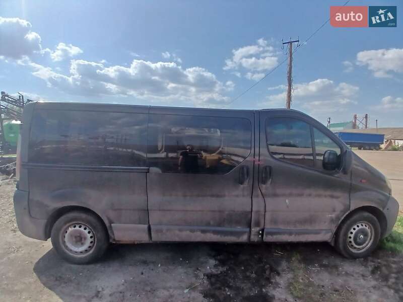Минивэн Opel Vivaro 2004 в Сумах