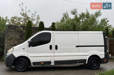 Грузовой фургон Opel Vivaro 2004 в 