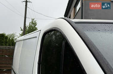 Грузовой фургон Opel Vivaro 2004 в 