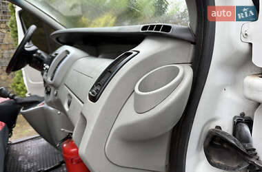 Грузовой фургон Opel Vivaro 2004 в 