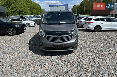 Мінівен Opel Vivaro 2015 в 