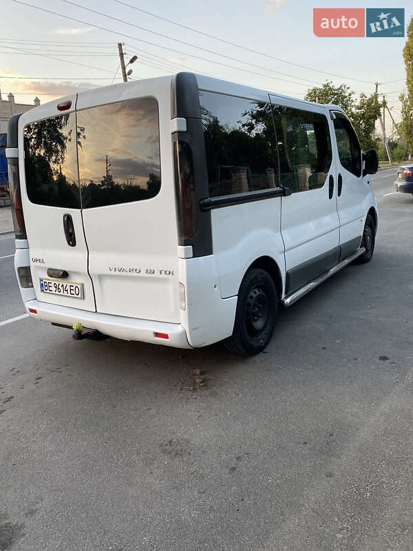 Мінівен Opel Vivaro 2001 в Вознесенську