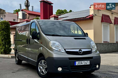 Вантажний фургон Opel Vivaro 2014 в 