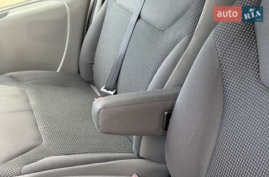 Вантажний фургон Opel Vivaro 2014 в 