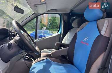 Минивэн Opel Vivaro 2004 в 