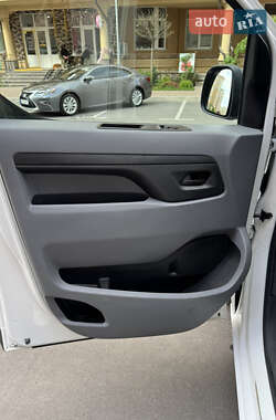 Минивэн Opel Vivaro 2020 в 