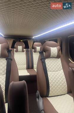 Мінівен Opel Vivaro 2015 в 