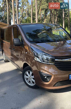 Мінівен Opel Vivaro 2015 в 