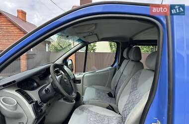 Минивэн Opel Vivaro 2004 в 