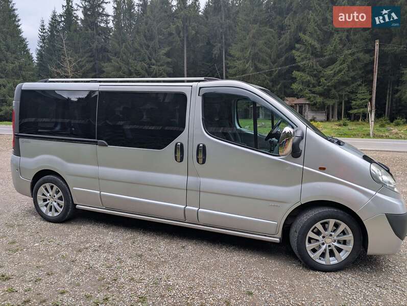 Мінівен Opel Vivaro 2012 в Яремчі фото 2 Мінівен Opel Vivaro 2012 в Яремчі