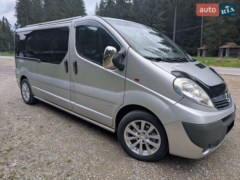 Opel Vivaro 2012