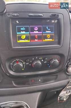 Минивэн Opel Vivaro 2018 в 