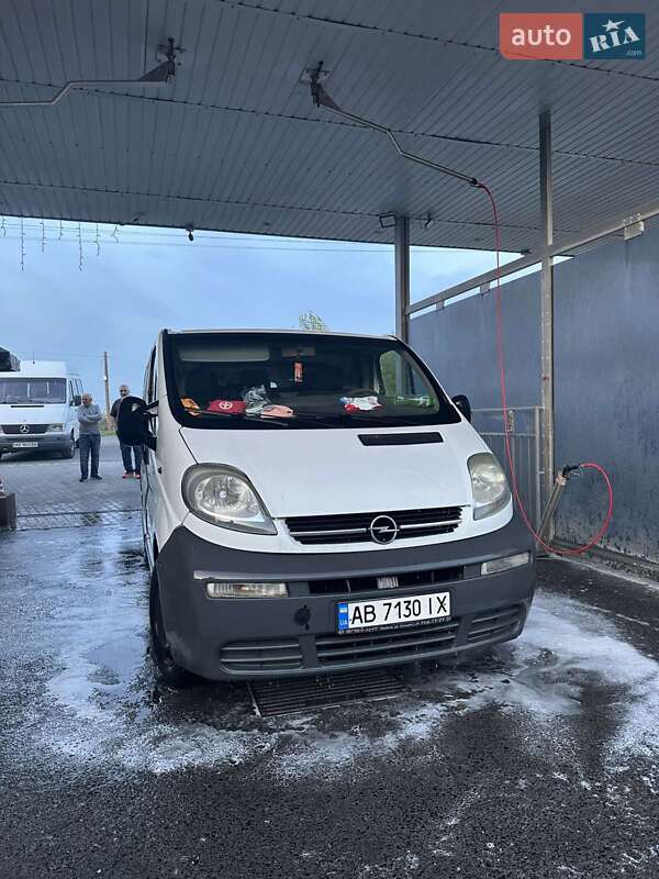 Минивэн Opel Vivaro 2002 в Виннице