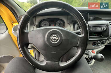 Грузовой фургон Opel Vivaro 2010 в 