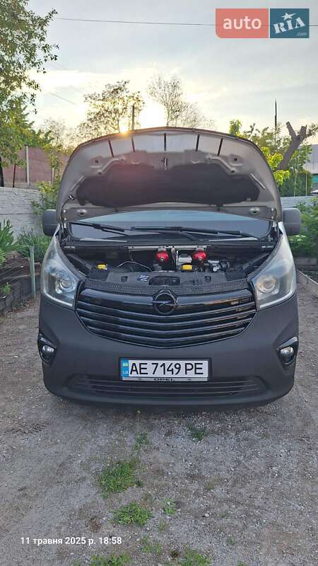 Мінівен Opel Vivaro 2015 в Дніпрі фото 4 Мінівен Opel Vivaro 2015 в Дніпрі