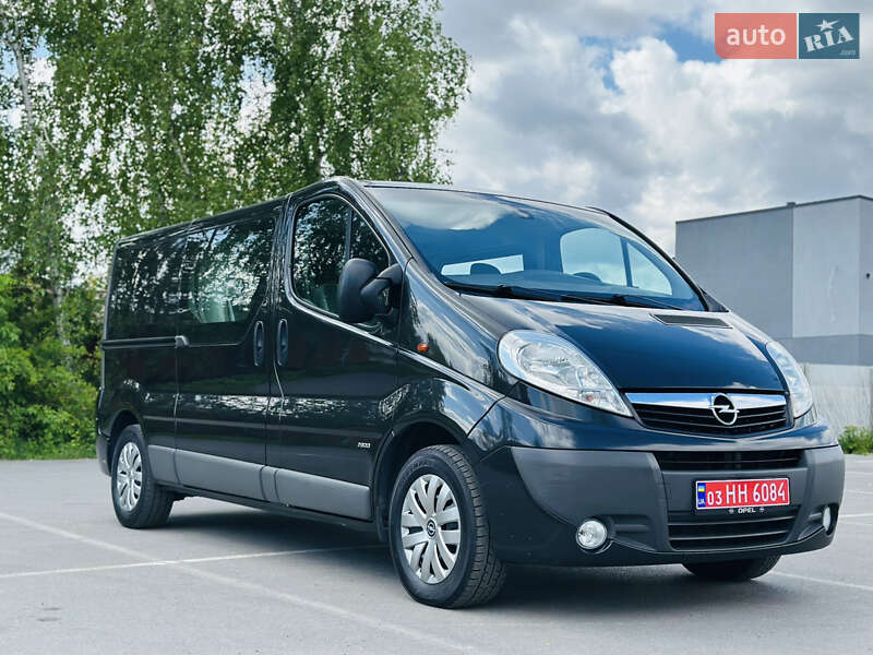 Opel Vivaro 2012