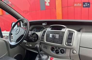 Минивэн Opel Vivaro 2010 в 